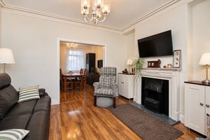 Lounge- click for photo gallery
